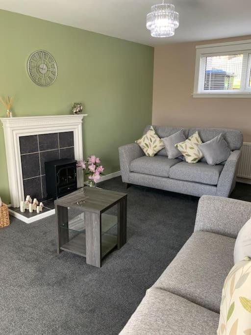 Home From Home, 3 Bedroom House In Hawick Exterior photo